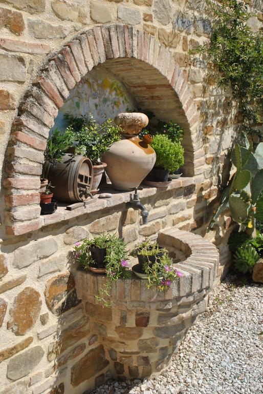 Agriturismo L'Antico Oliveto ซาน เซเวริโน มาร์เค ภายนอก รูปภาพ